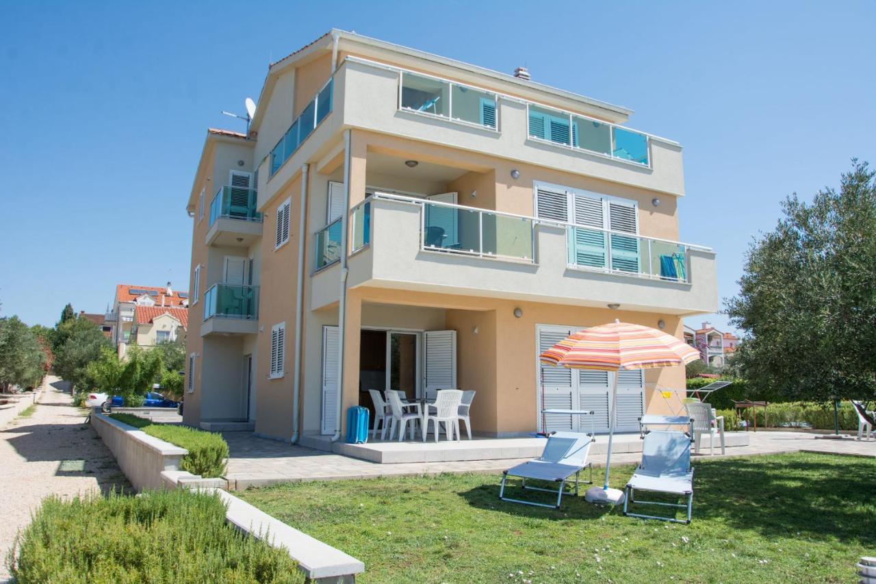 Apartments Citrine On The Beach Biograd na Moru Kültér fotó