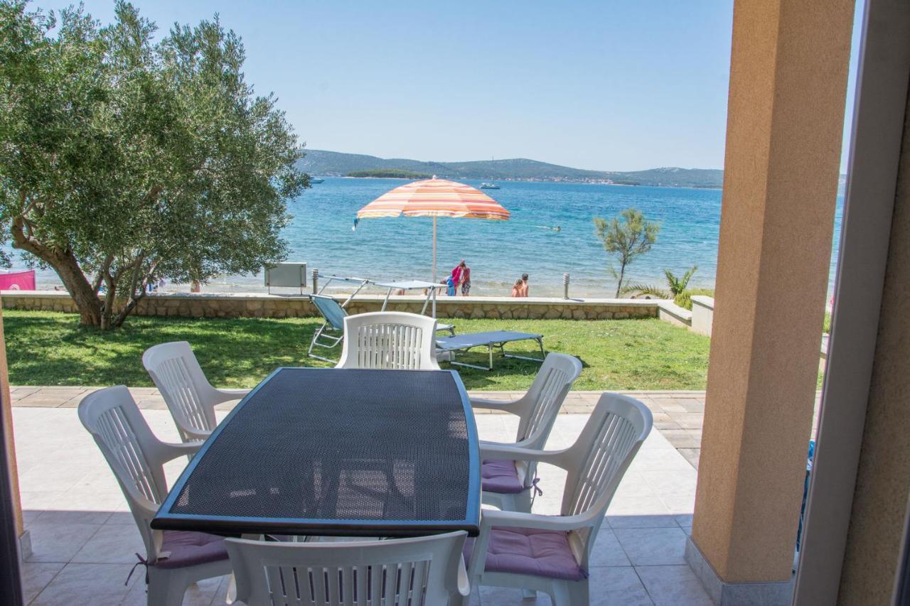 Apartments Citrine On The Beach Biograd na Moru Kültér fotó