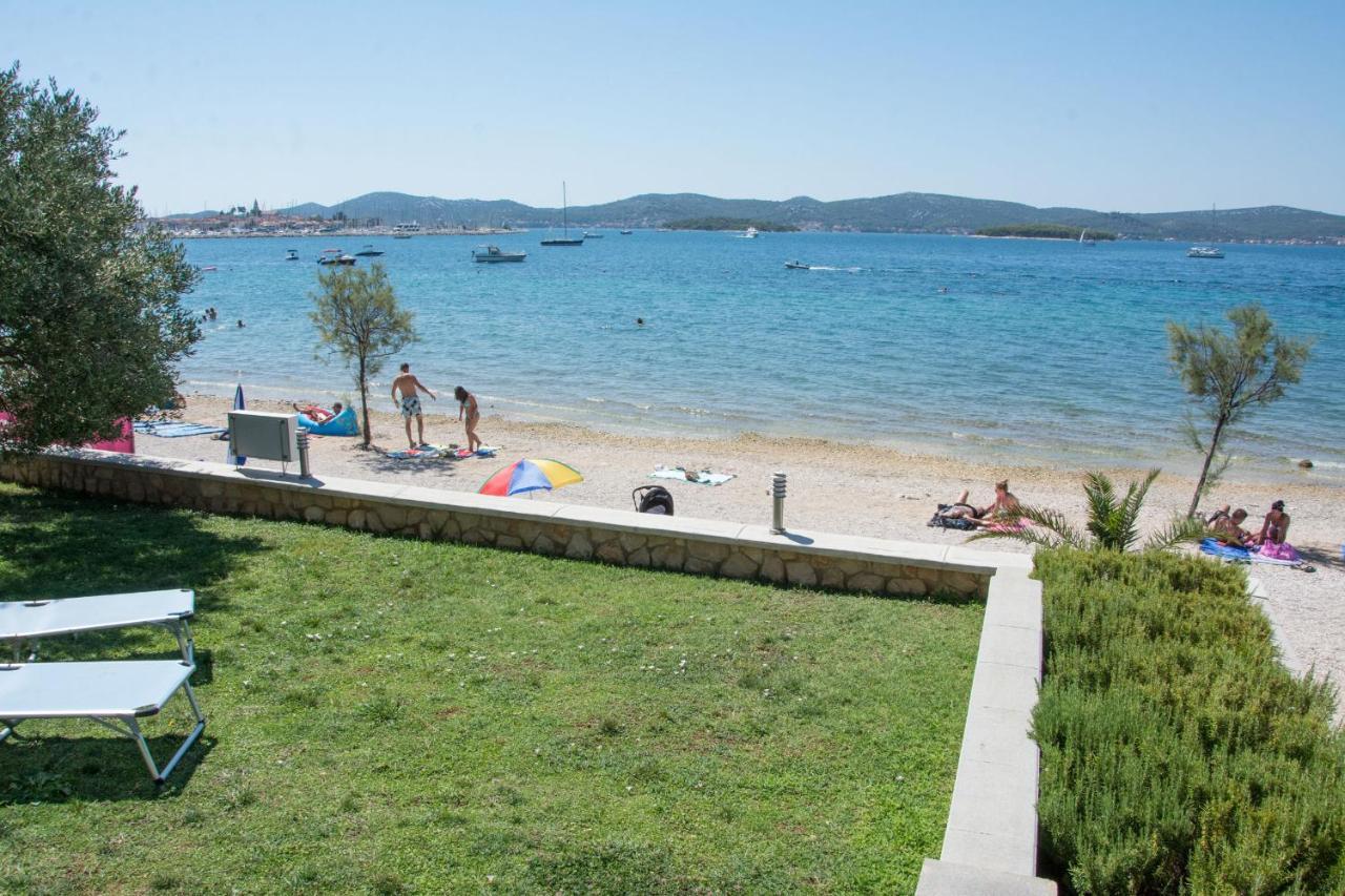 Apartments Citrine On The Beach Biograd na Moru Kültér fotó