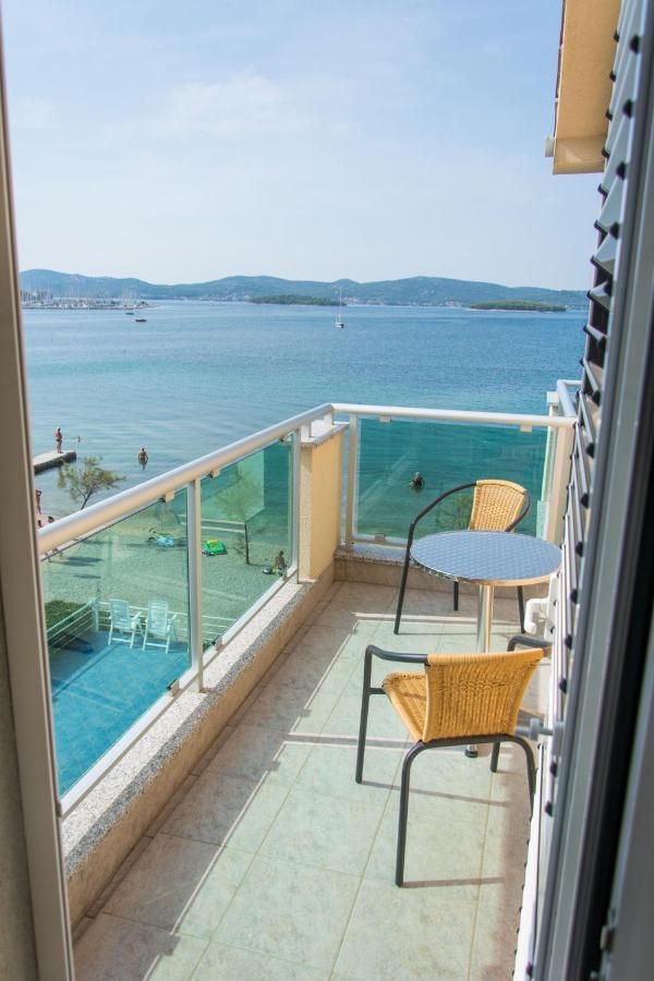 Apartments Citrine On The Beach Biograd na Moru Kültér fotó